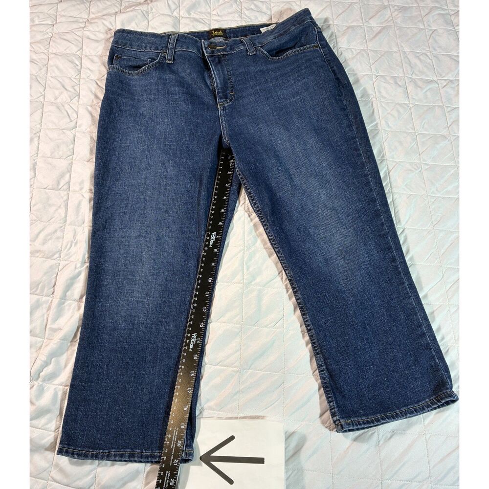 Lee Women's Size 14M Mid Rise Stretch Denim Capri Jeans Dark Dive Wash